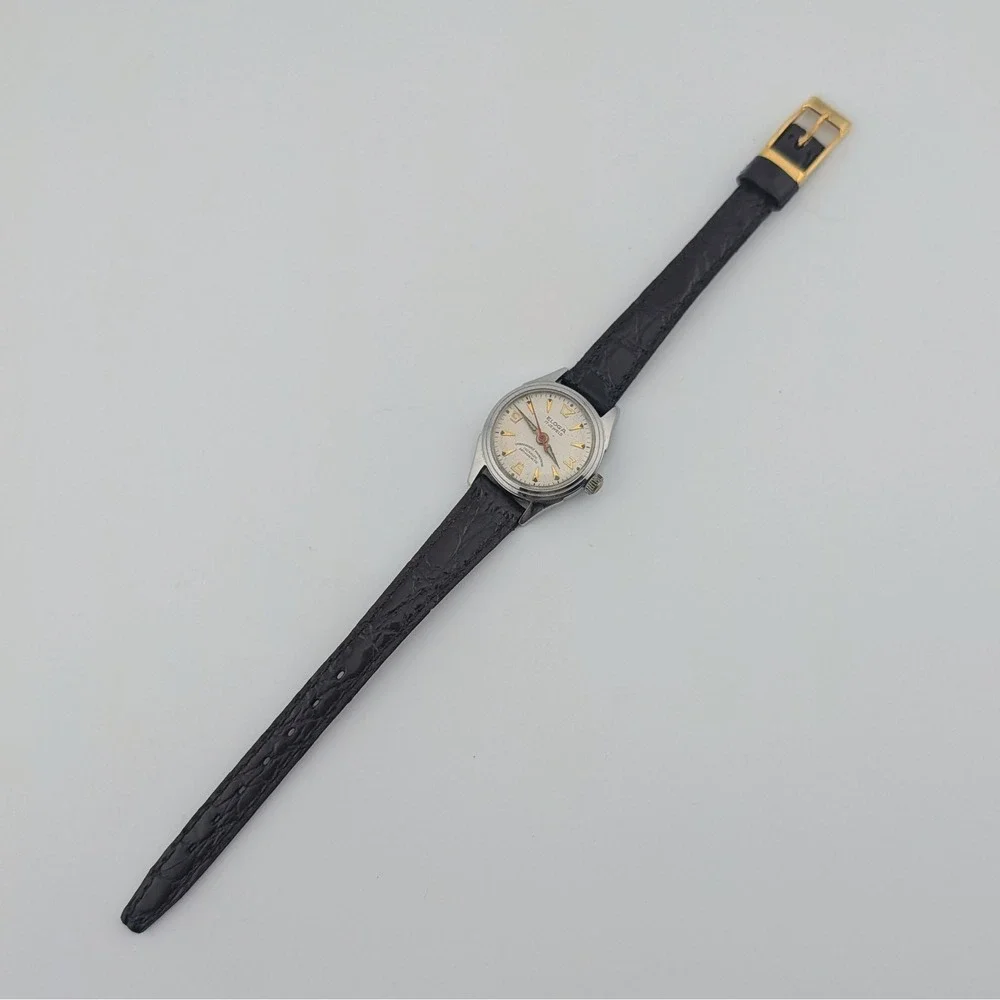 Vintage 1950s Eloga 17 Jewel Swiss Manual Wind Watch Incabloc Antimagnetic Lume